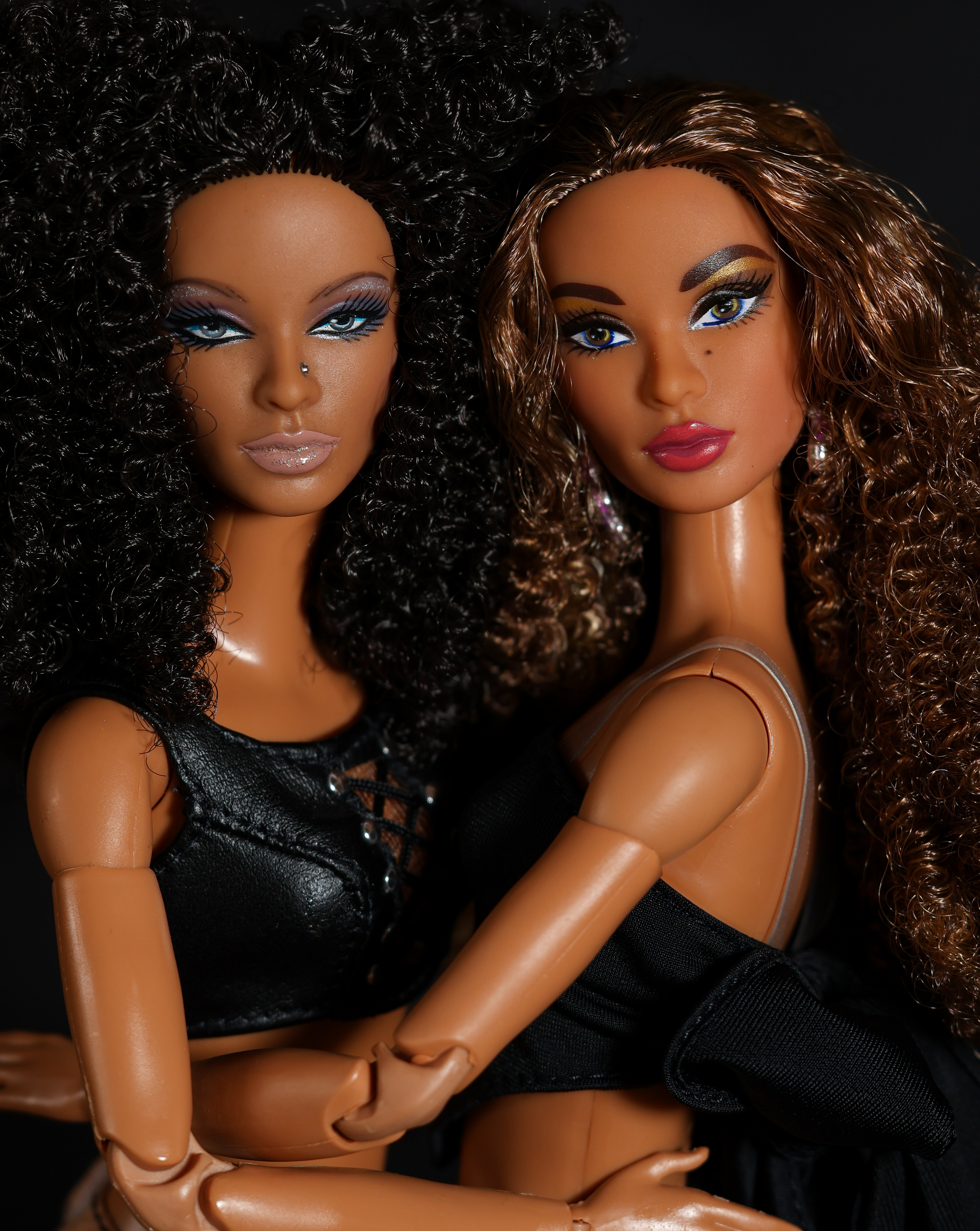 Barbie Hard Rock Café 2007 & Barbie Global Glamour Luciana 2016